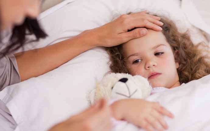 Lapsella on kuumetta – mistä se kertoo?