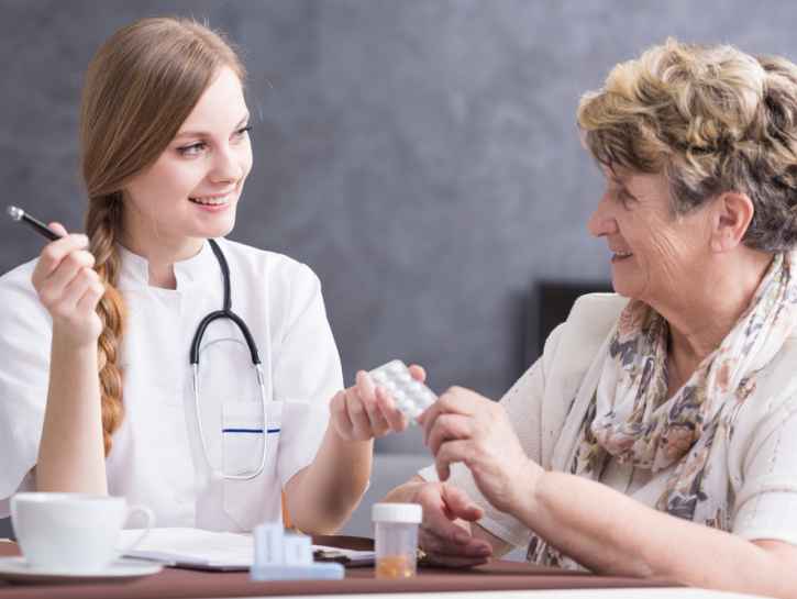 Yllättävä tutkimustulos: Hormonikorvaushoito saattaa suurentaa Alzheimerin riskiä