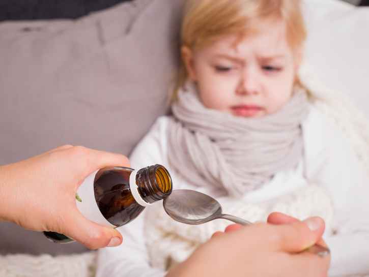 Älä anna lapselle yskänlääkettä – enemmän haittaa kuin hyötyä